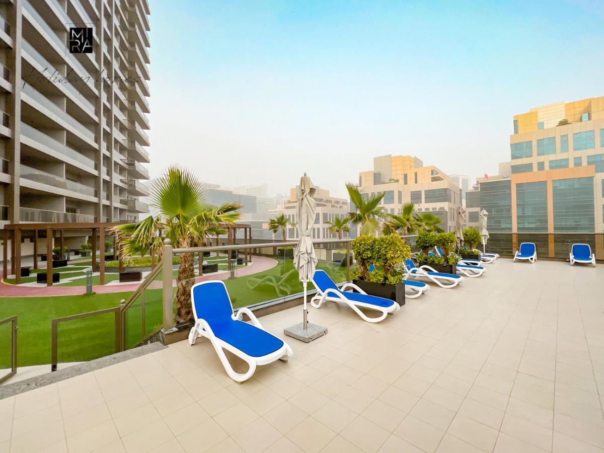 Mira Holiday Homes - Newly Furnished Studio In Downtown Dubai Exterior photo